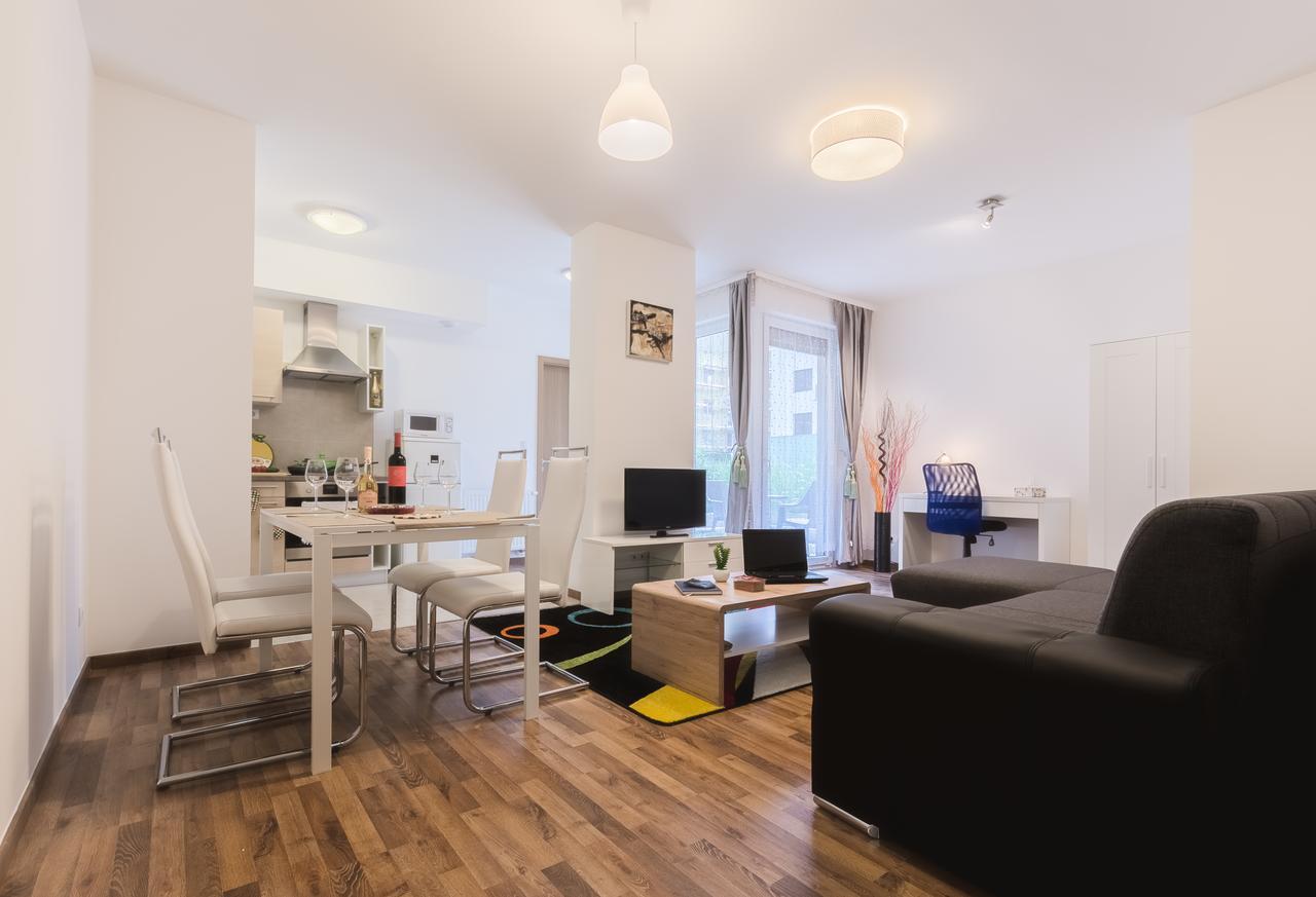 Corvin Holiday Apartments Hotel Budapeşte Dış mekan fotoğraf