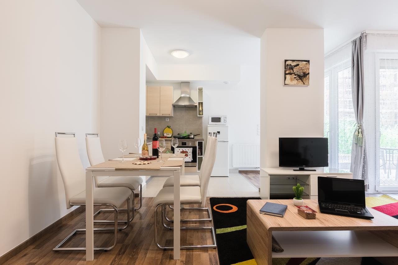 Corvin Holiday Apartments Hotel Budapeşte Dış mekan fotoğraf