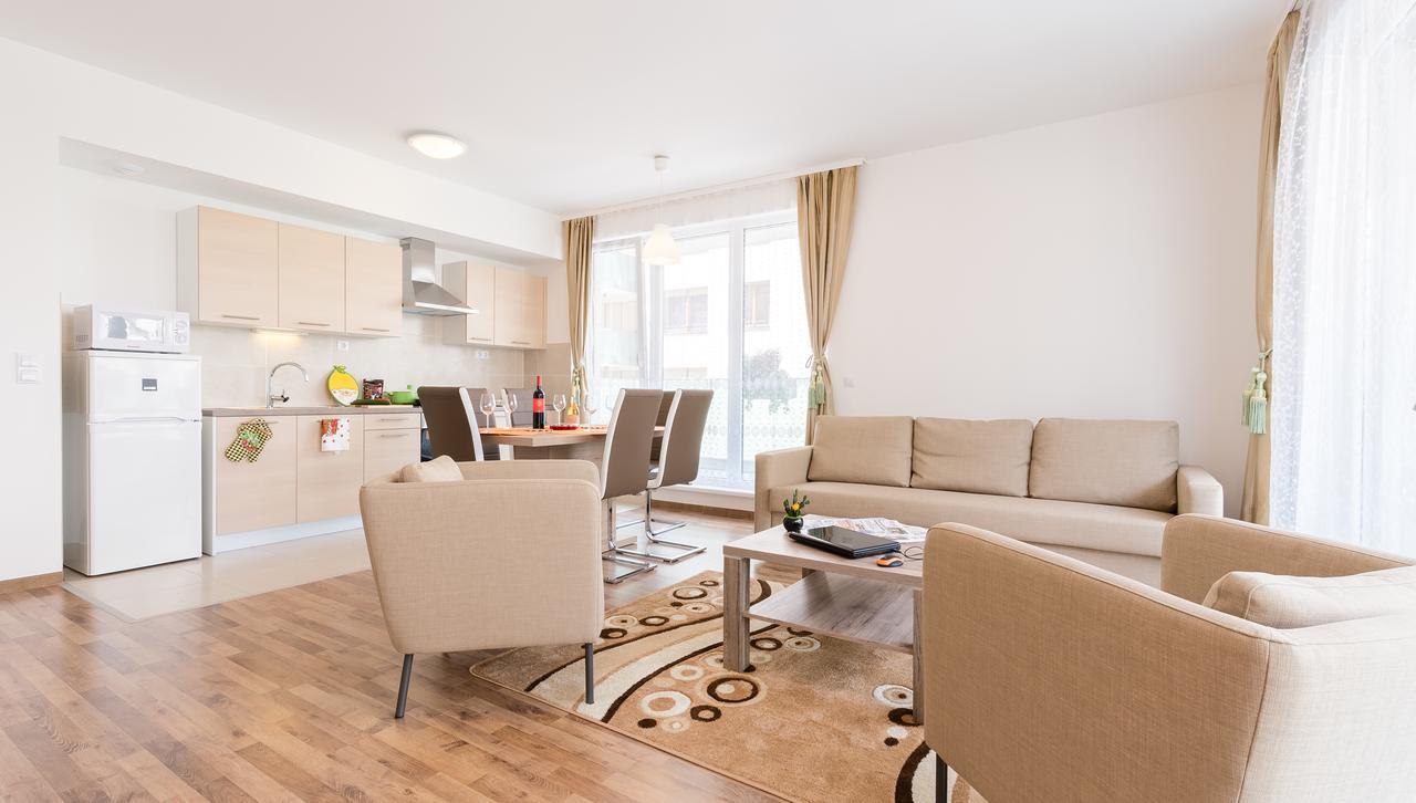 Corvin Holiday Apartments Hotel Budapeşte Dış mekan fotoğraf