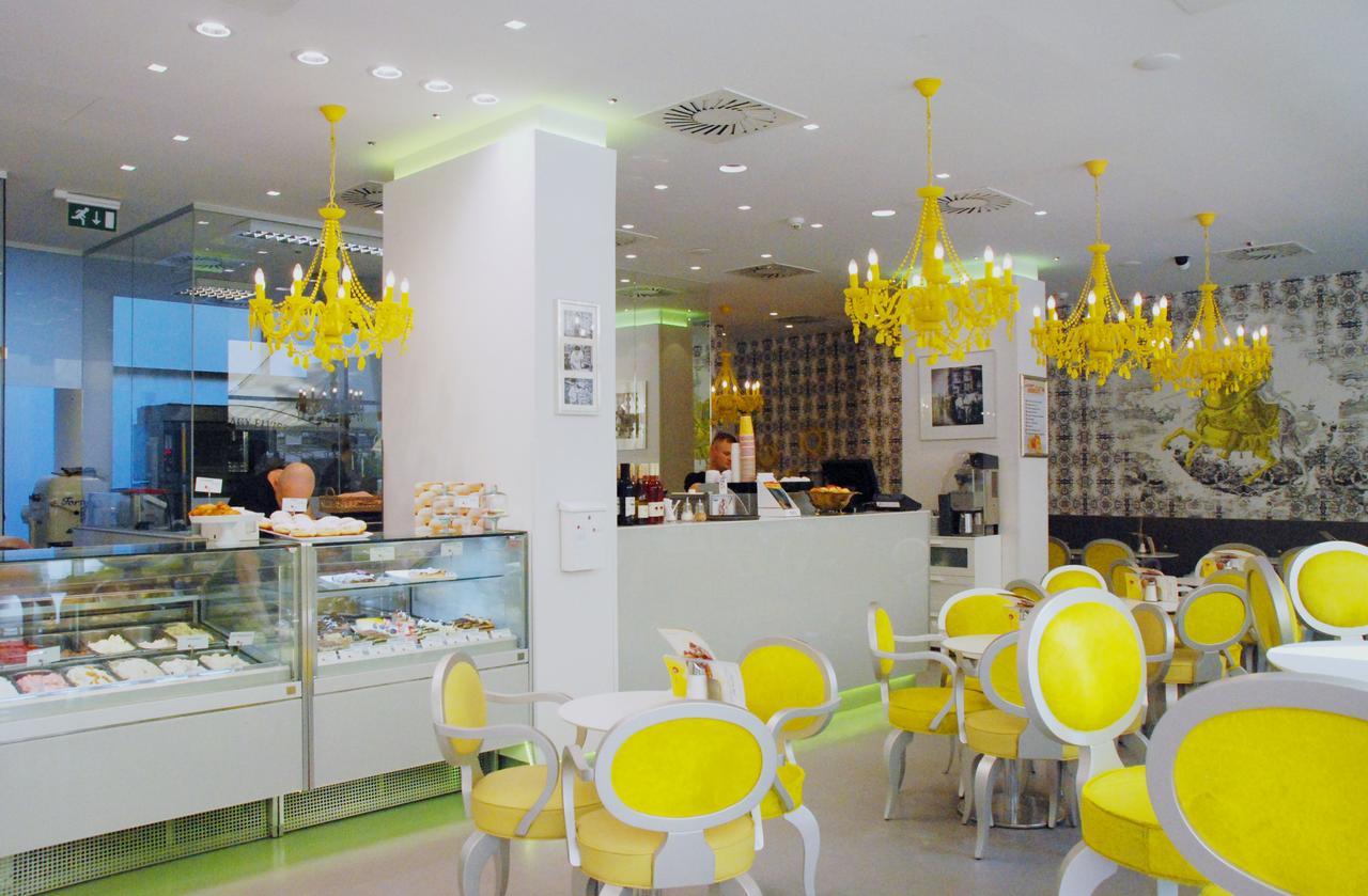 Corvin Holiday Apartments Hotel Budapeşte Dış mekan fotoğraf