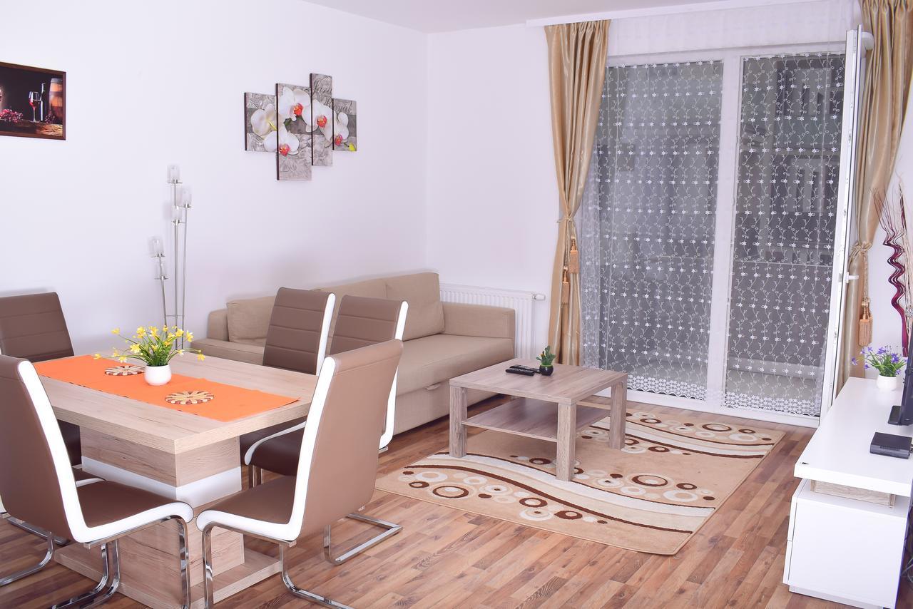Corvin Holiday Apartments Hotel Budapeşte Dış mekan fotoğraf