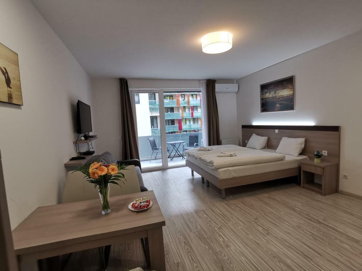 Corvin Holiday Apartments Hotel Budapeşte Dış mekan fotoğraf