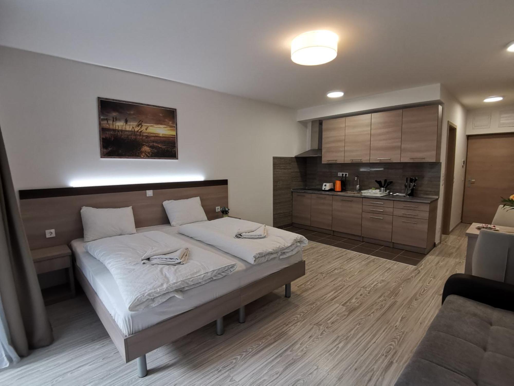 Corvin Holiday Apartments Hotel Budapeşte Dış mekan fotoğraf
