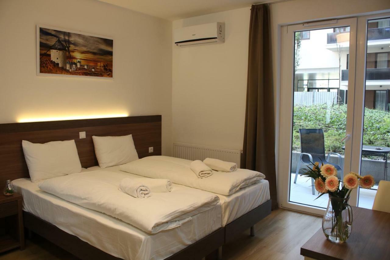 Corvin Holiday Apartments Hotel Budapeşte Dış mekan fotoğraf