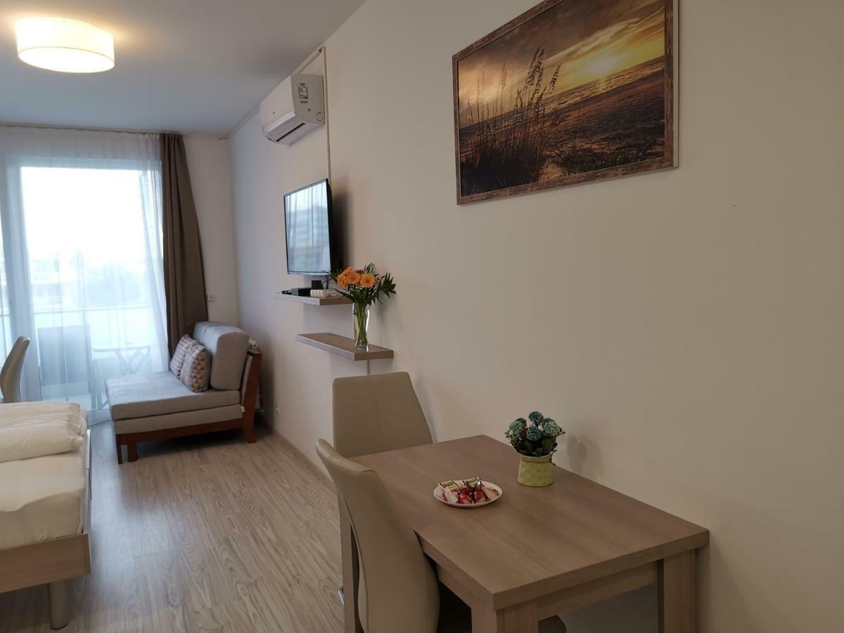 Corvin Holiday Apartments Hotel Budapeşte Dış mekan fotoğraf